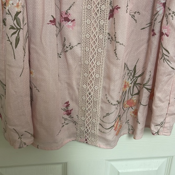 Coco Jaimeson size small dress. Very cute! Can be worn off or on shoulders. - Picture 4 of 11